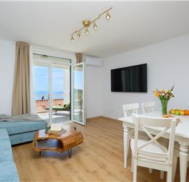 3 Bedroom Apartment with 2 Balconies near Dubrovnik Old Town, Sleeps 5-6